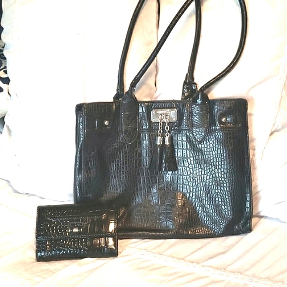 Liz Claiborne Satchel Purse and Wallet - Picture 1 of 7